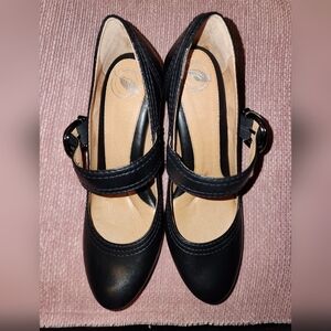 Women Shoes-Black